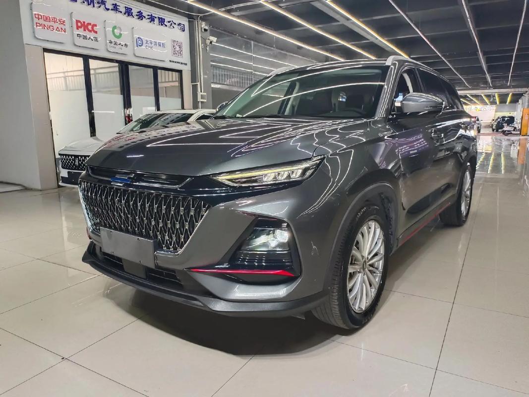 长安欧尚x7plus七座报价及图片/长安欧尚七座