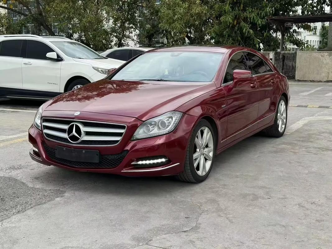 2012款奔驰cls300 2012款奔驰cls300车内臭